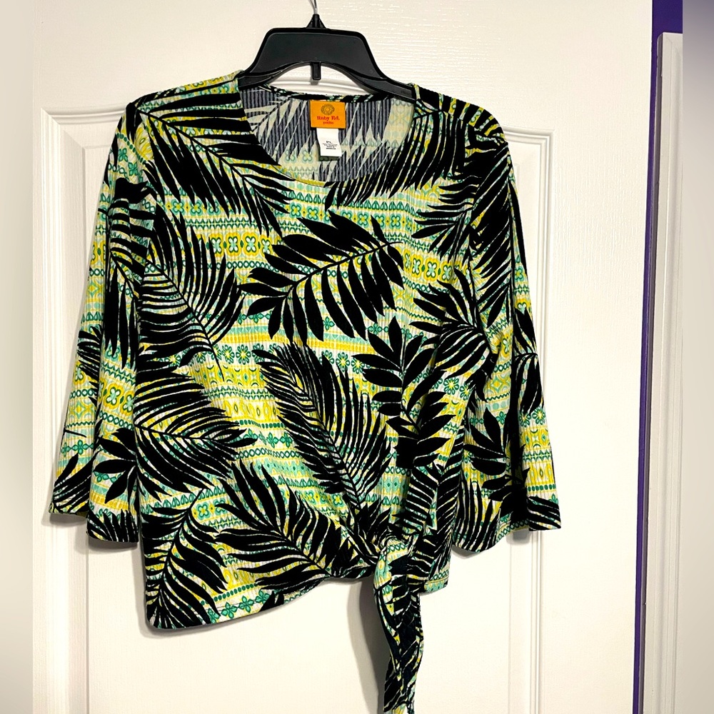 Ruby Rd.Petite Large front tying asymmetric tropical blouse